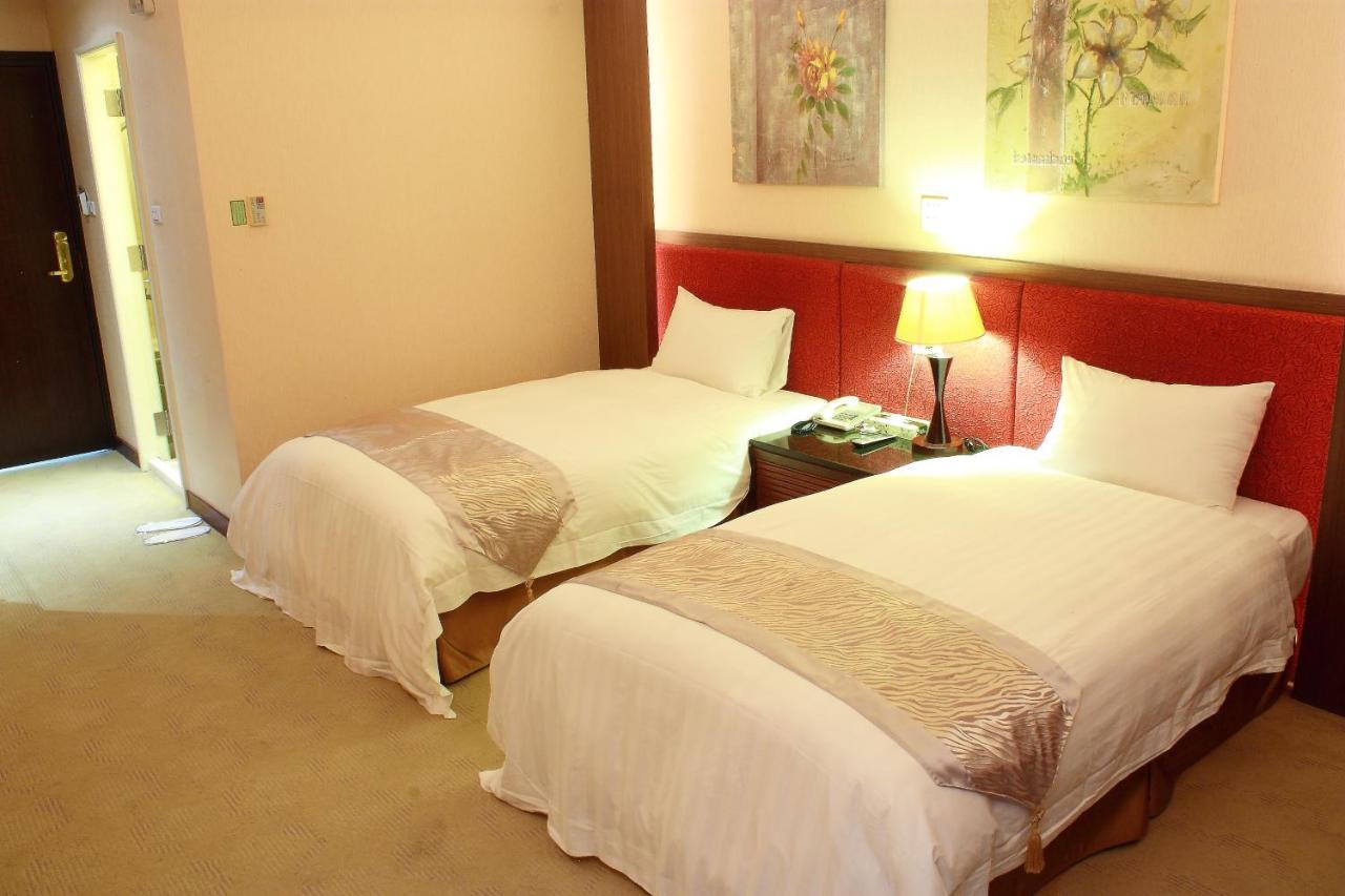 East Coast Sea View Hotel Chenggong Exterior photo